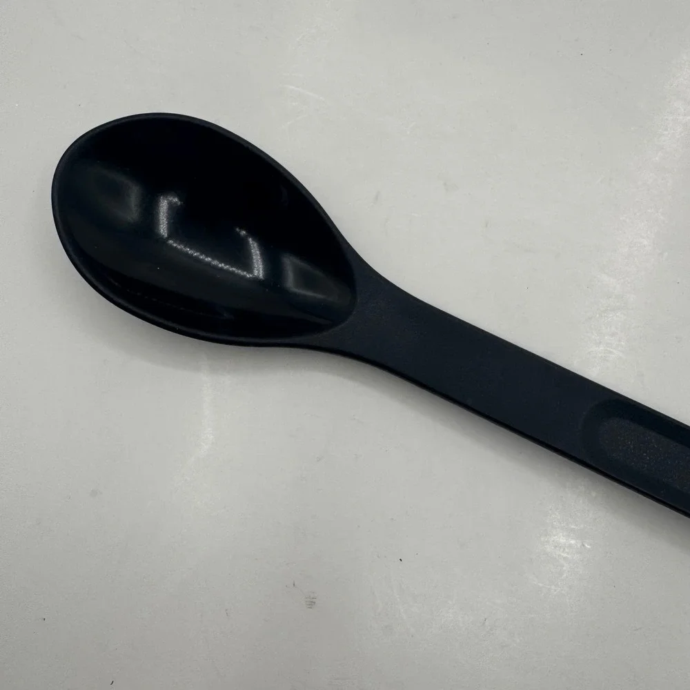 Rubbermaid Black Nylon Mixing Spoon Heat Resistant Kitchen Utensil 1973 4 Vtg